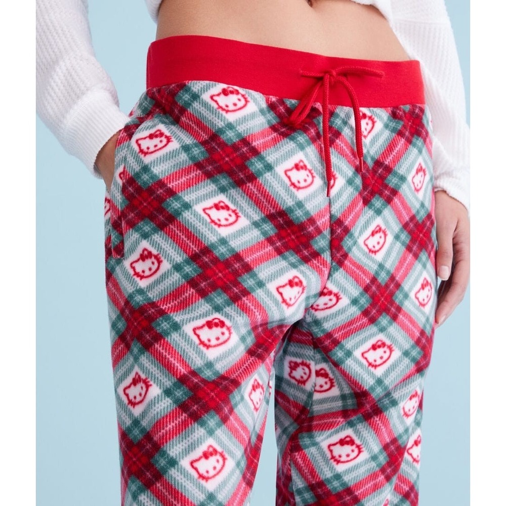 Hello Kitty NWT Holiday Plaid‎ Sleep Pants Aeropostale Red Green Women's Small - Picture 2 of 12